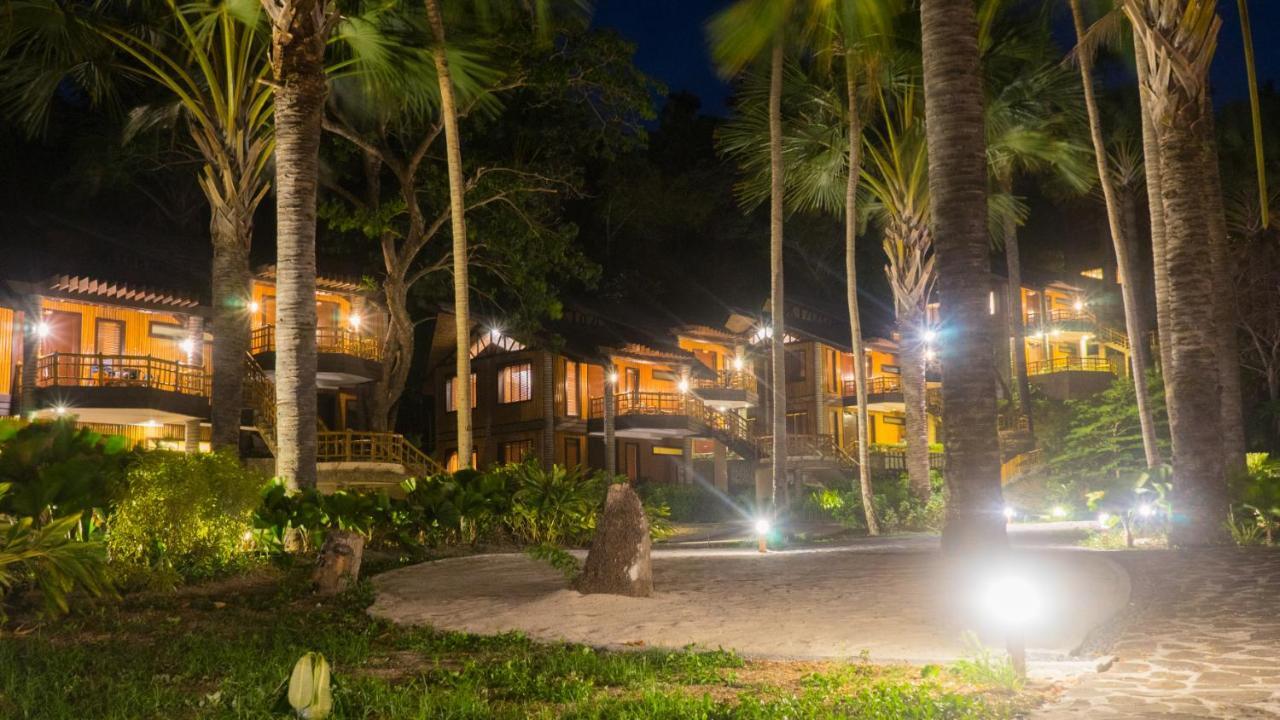 Fridays Puerto Galera Exterior foto